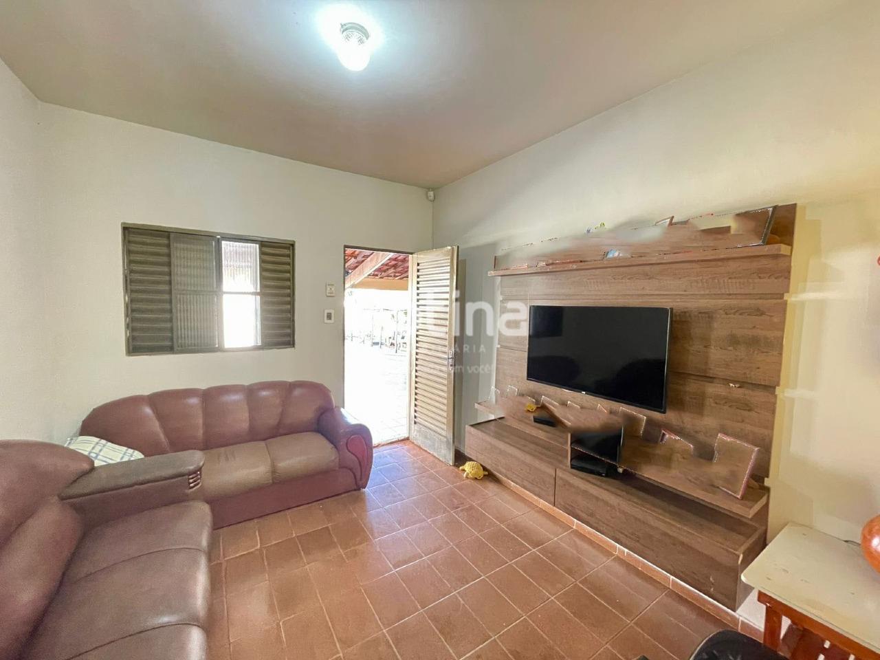 Casa à venda, 3 quartos em Uberlândia no bairro Segismundo Pereira no valor de R$ 580.000,00 - Rotina Imobiliária: 