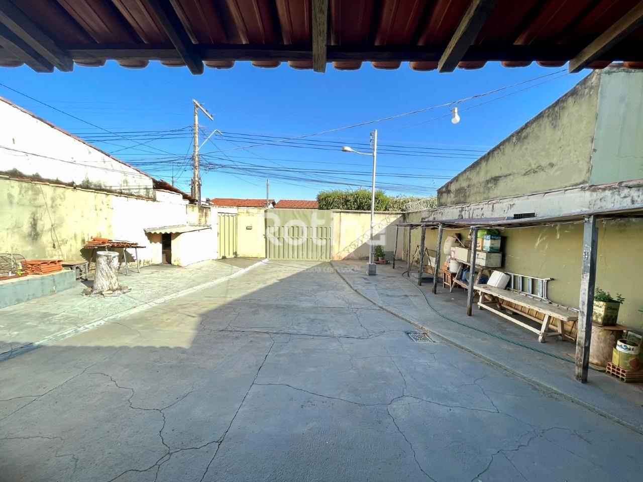 Casa à venda, 3 quartos em Uberlândia no bairro Segismundo Pereira no valor de R$ 580.000,00 - Rotina Imobiliária: 