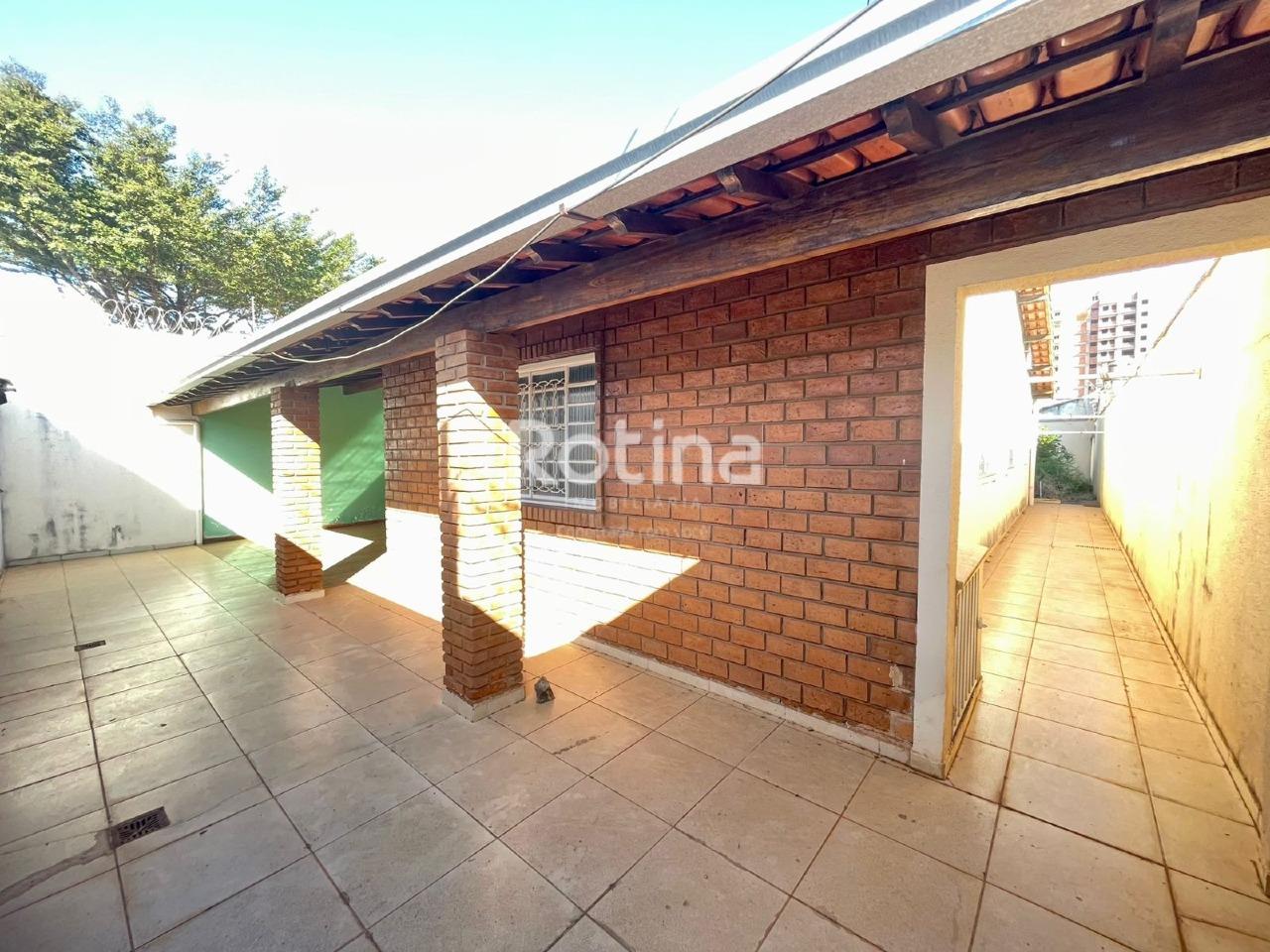 Casa à venda, 4 quartos em Uberlândia no bairro Santa Mônica no valor de R$ 760.000,00 - Rotina Imobiliária: 