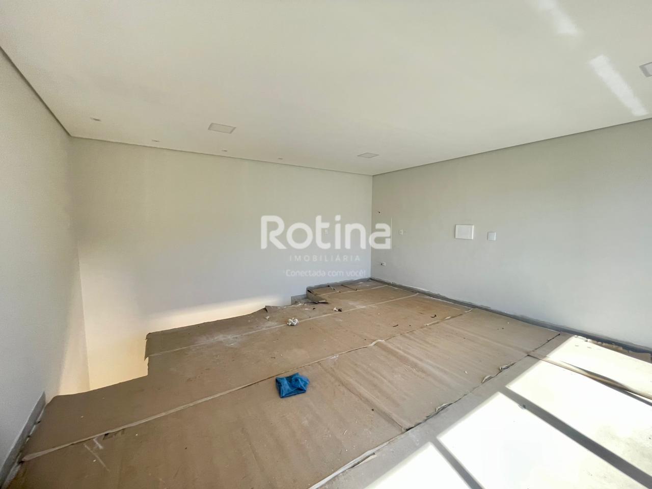 Sala à venda, em Uberlândia no bairro Vigilato Pereira no valor de R$ 552.000,00 - Rotina Imobiliária: 