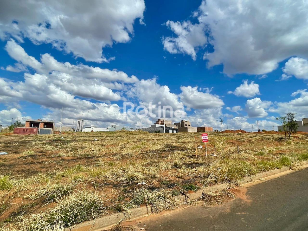 Terreno à venda, em Uberlândia no bairro Aclimação no valor de R$ 260.000,00 - Rotina Imobiliária: 