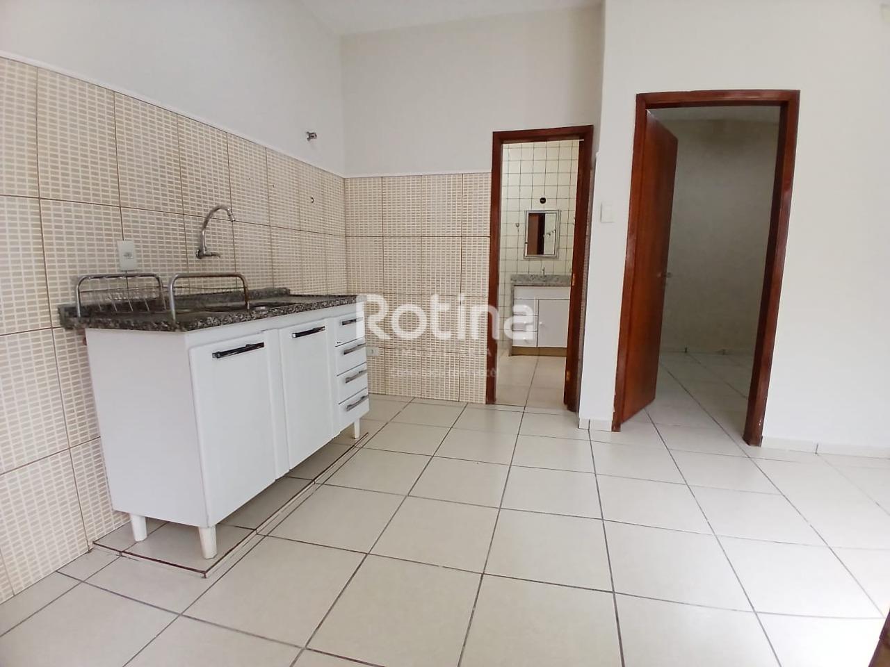 Casa para alugar, 2 quartos em Uberlândia no bairro Bom Jesus no valor de R$ 1.500,00 - Rotina Imobiliária: 