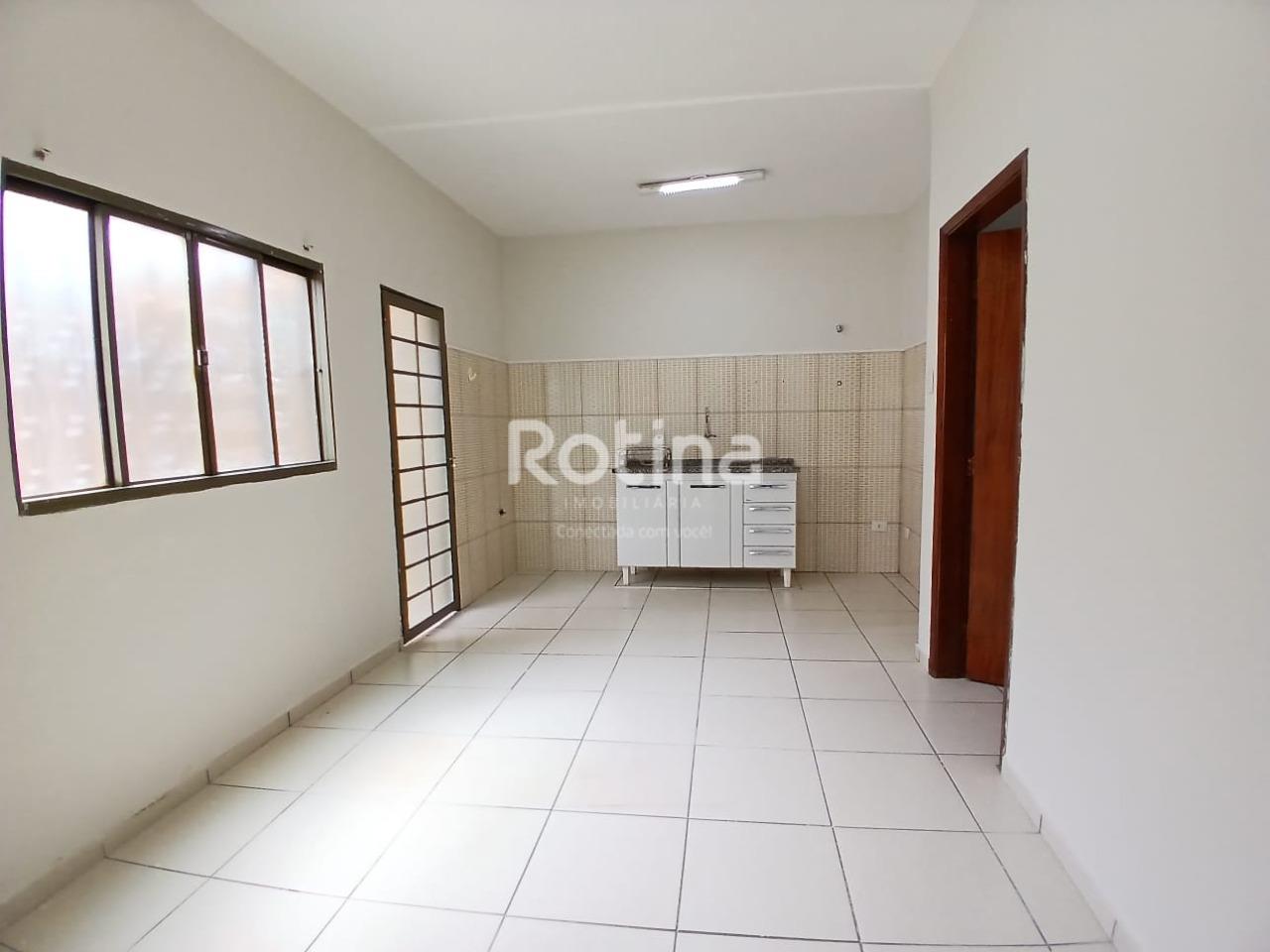 Casa para alugar, 2 quartos em Uberlândia no bairro Bom Jesus no valor de R$ 1.500,00 - Rotina Imobiliária: 