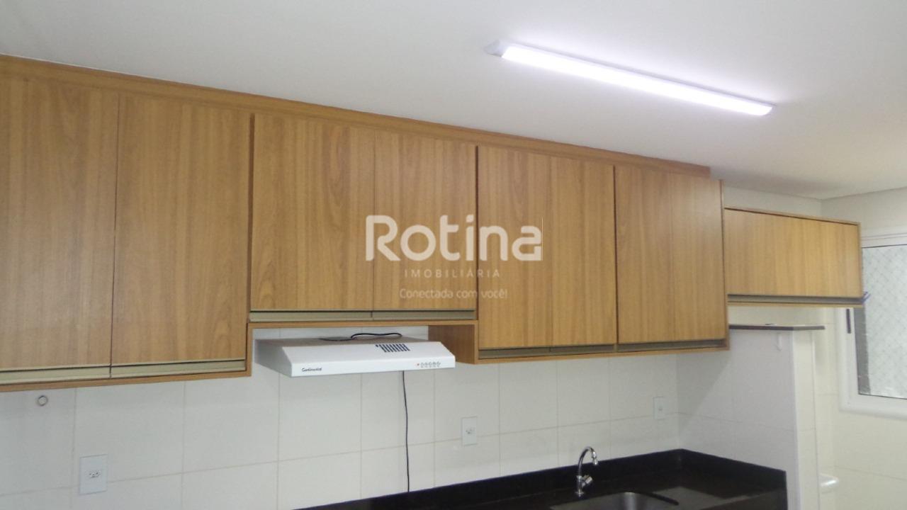Apartamento à venda, 3 quartos em Uberlândia no bairro Santa Mônica no valor de R$ 750.000,00 - Rotina Imobiliária: 