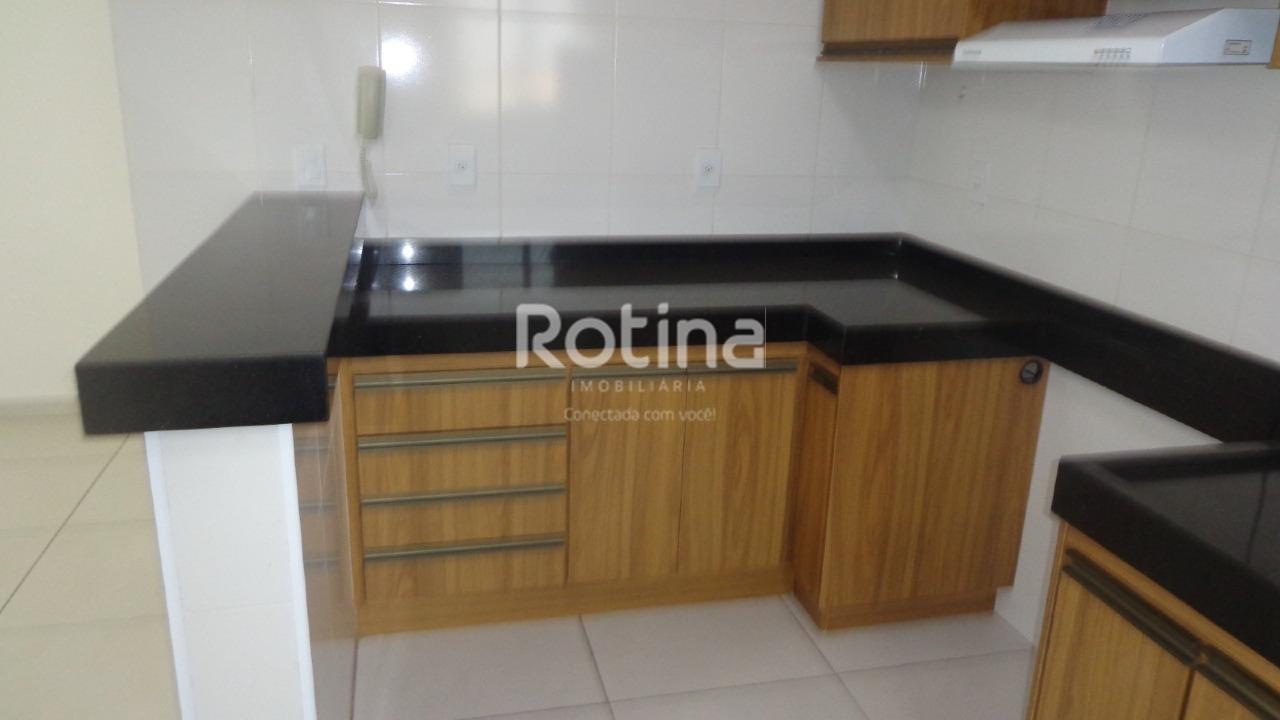 Apartamento à venda, 3 quartos em Uberlândia no bairro Santa Mônica no valor de R$ 750.000,00 - Rotina Imobiliária: 