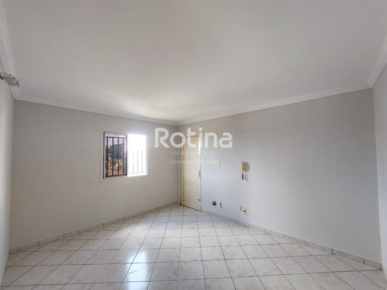 Apartamento para alugar, 3 quartos em Uberlândia no bairro Chacaras Tubalina e Quartel no valor de R$ 1.150,00 - Rotina Imobiliária: 