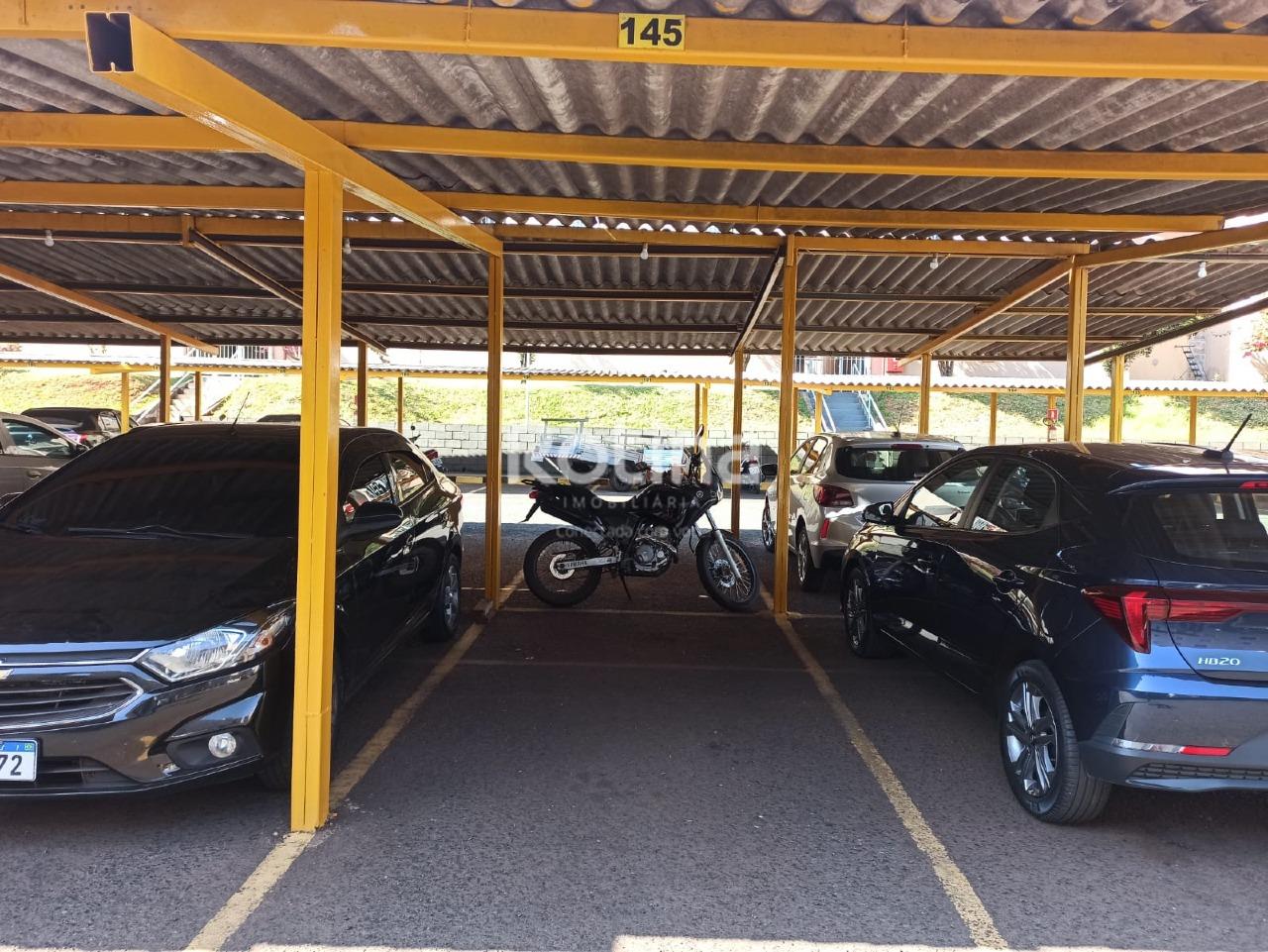 Apartamento para alugar, 3 quartos em Uberlândia no bairro Chacaras Tubalina e Quartel no valor de R$ 1.150,00 - Rotina Imobiliária: 