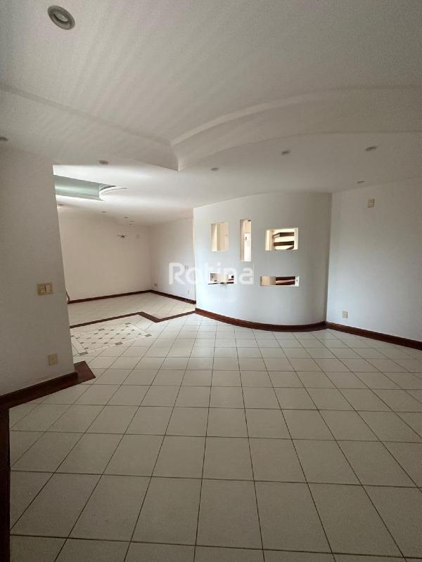 Casa à venda, 5 quartos em Uberlândia no bairro Tabajaras no valor de R$ 1.800.000,00 - Rotina Imobiliária: 
