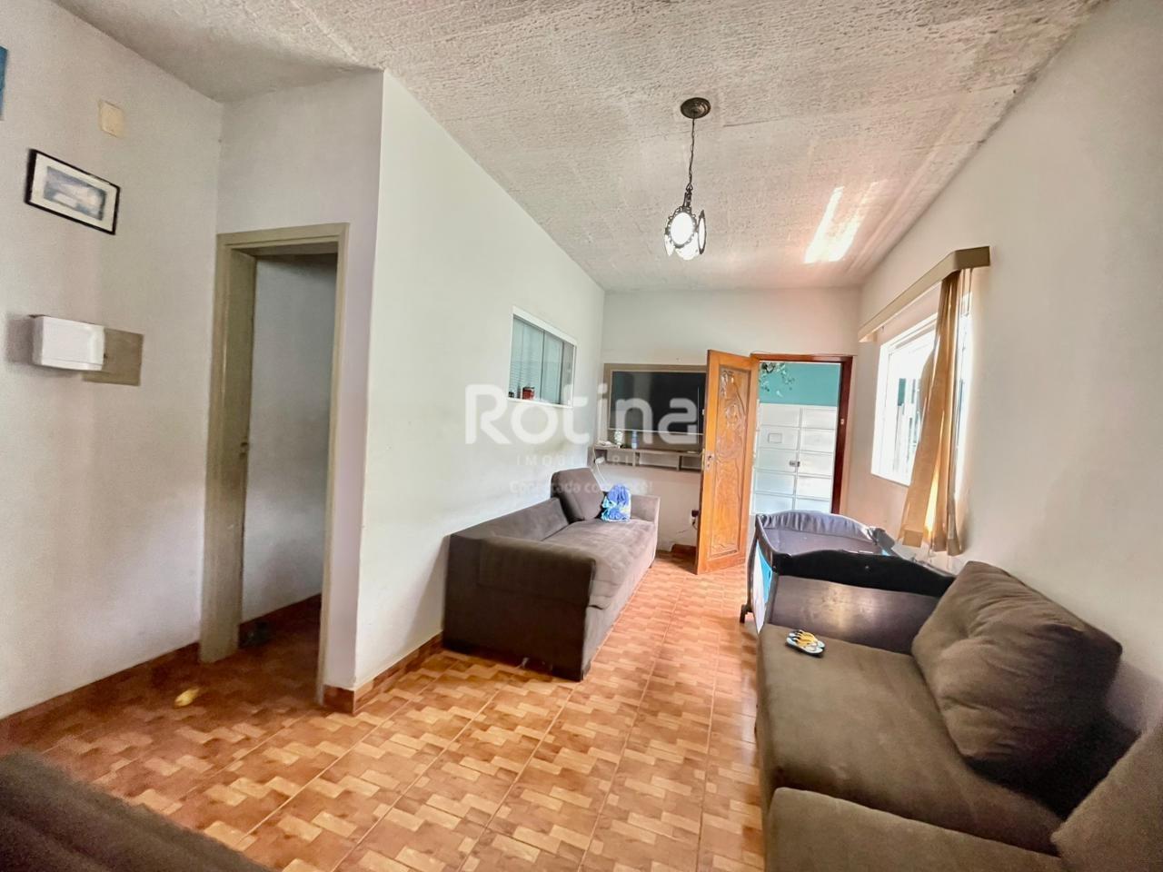 Casa Comercial à venda, 4 quartos em Uberlândia no bairro Presidente Roosevelt no valor de R$ 600.000,00 - Rotina Imobiliária: 