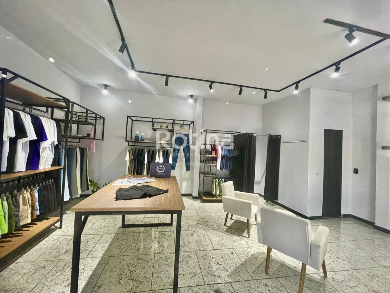 Casa Comercial à venda, 4 quartos em Uberlândia no bairro Presidente Roosevelt no valor de R$ 600.000,00 - Rotina Imobiliária: 