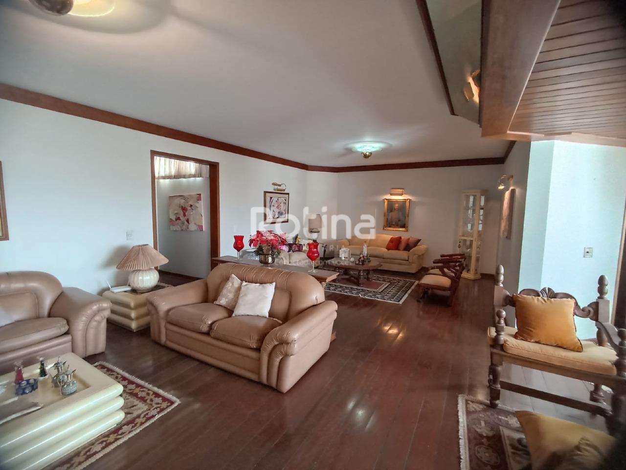 Apartamento à venda, 4 quartos em Uberlândia no bairro Fundinho no valor de R$ 1.300.000,00 - Rotina Imobiliária: 