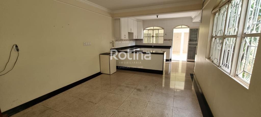 Casa à venda, 7 quartos em Uberlândia no bairro Santa Mônica no valor de R$ 2.600.000,00 - Rotina Imobiliária: 