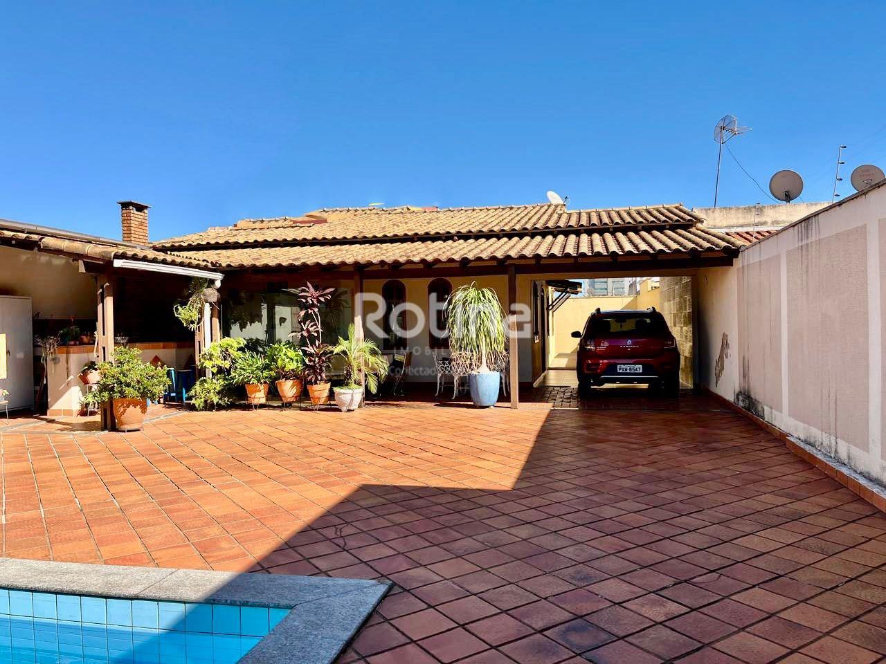 Casa à venda, 2 quartos em Uberlândia no bairro Segismundo Pereira no valor de R$ 600.000,00 - Rotina Imobiliária: 