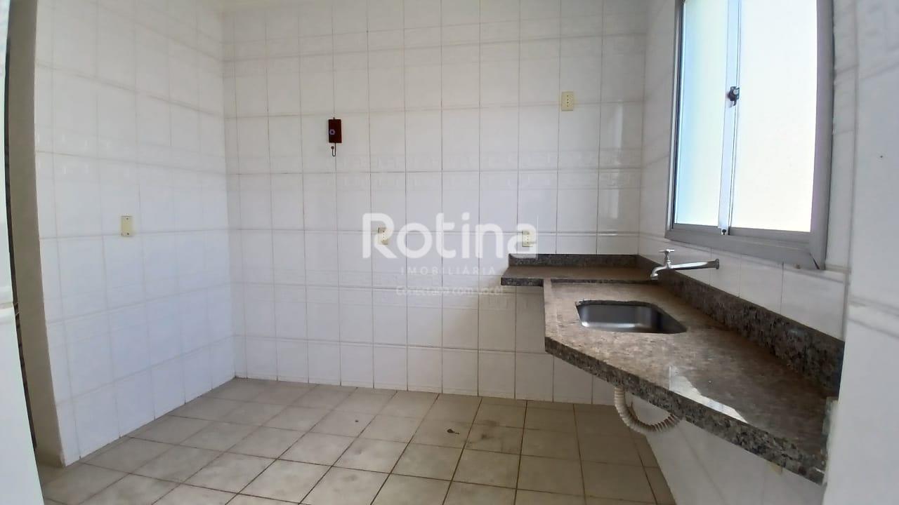Apartamento para alugar, 2 quartos em Uberlândia no bairro Umuarama no valor de R$ 1.750,00 - Rotina Imobiliária: 