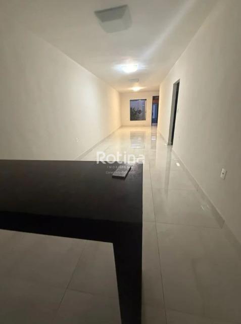 Casa à venda, 3 quartos em Uberlândia no bairro Bosque dos Buritis no valor de R$ 900.000,00 - Rotina Imobiliária: 