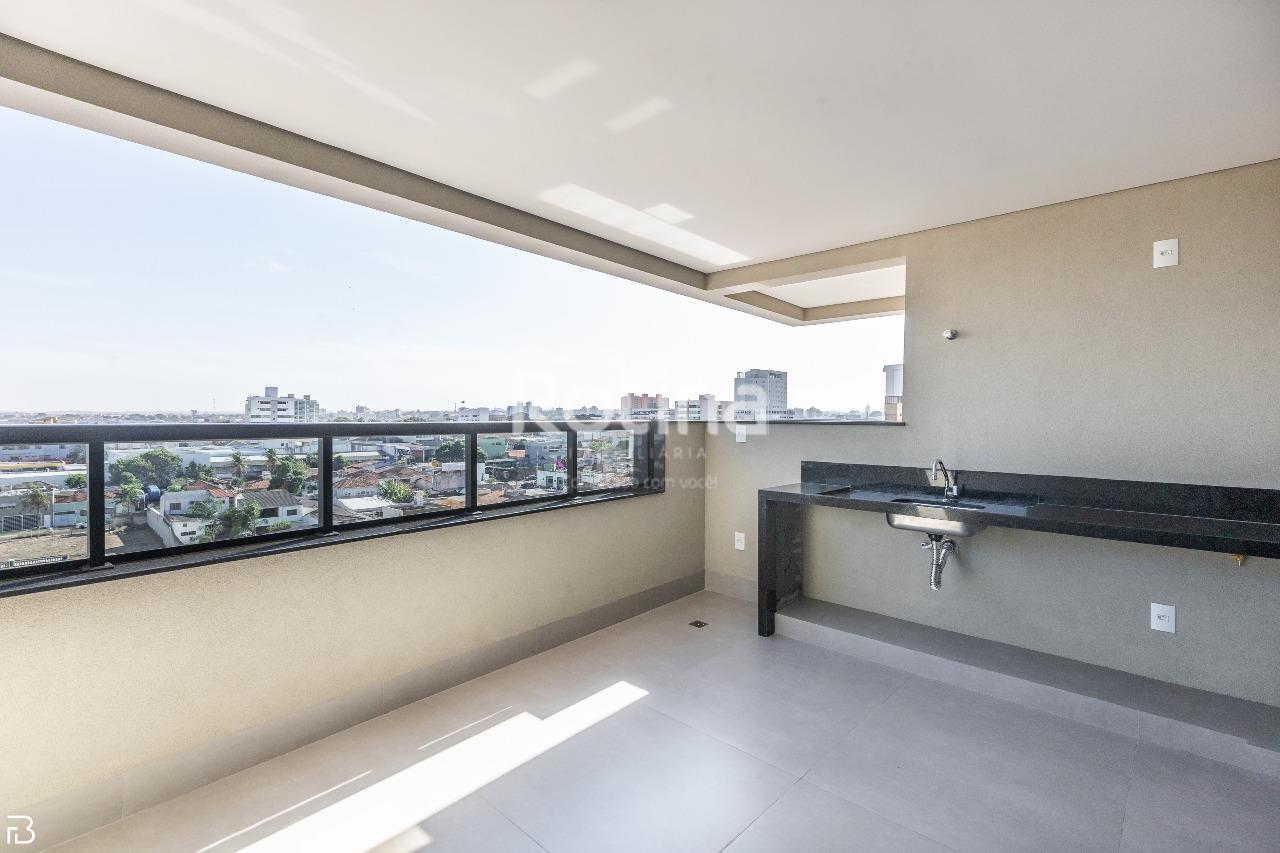 Apartamento à venda, 3 quartos em Uberlândia no bairro Martins no valor de R$ 891.637,50 - Rotina Imobiliária: Área gourmet
