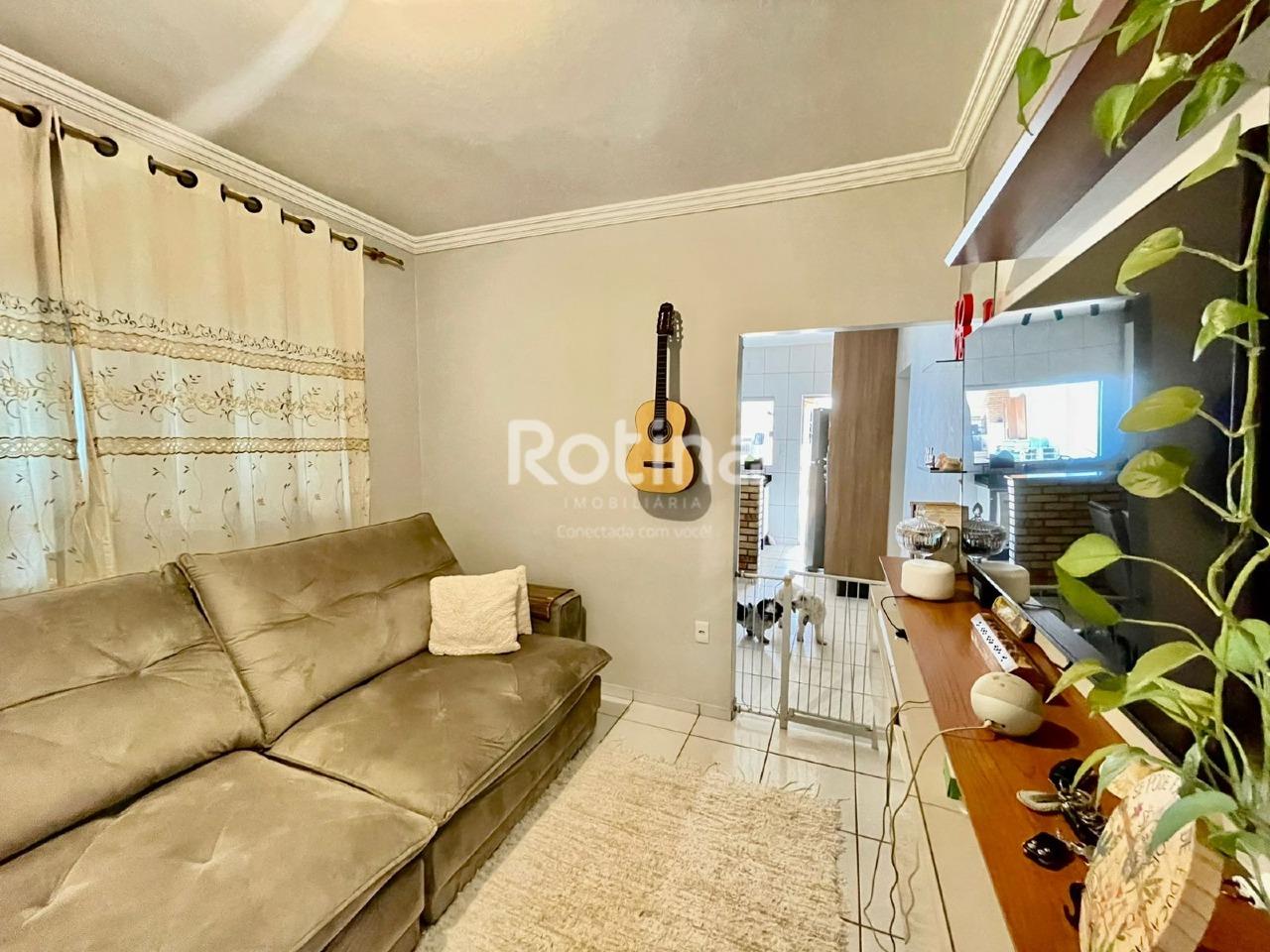 Casa à venda, 3 quartos em Uberlândia no bairro Segismundo Pereira no valor de R$ 650.000,00 - Rotina Imobiliária: 