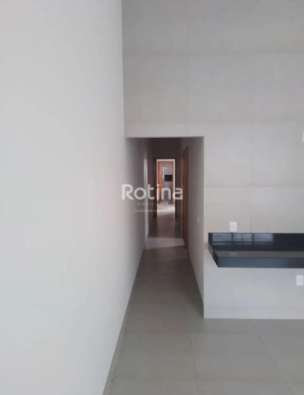 Casa à venda, 3 quartos em Uberlândia no bairro Shopping Park no valor de R$ 450.000,00 - Rotina Imobiliária: 