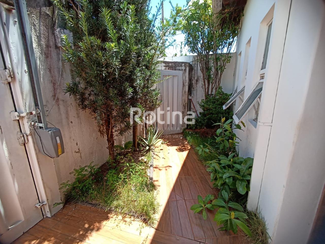 Casa à venda, 3 quartos em Uberlândia no bairro Cidade Jardim no valor de R$ 550.000,00 - Rotina Imobiliária: 