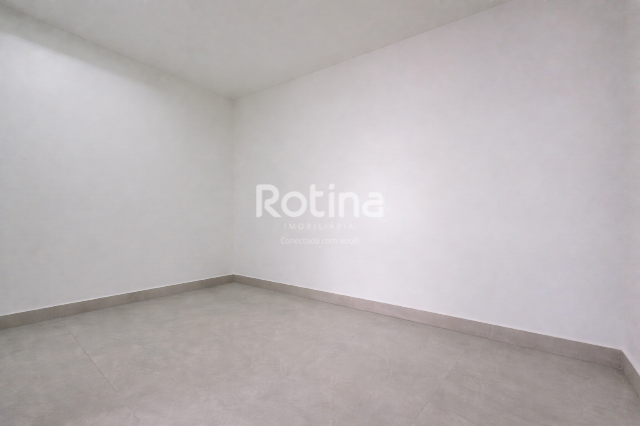 Casa à venda, 3 quartos em Uberlândia no bairro Alto Umuarama no valor de R$ 990.000,00 - Rotina Imobiliária: 