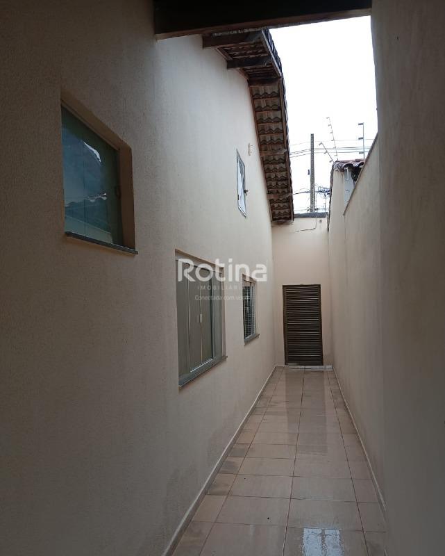 Casa à venda, 3 quartos em Uberlândia no bairro Pampulha no valor de R$ 600.000,00 - Rotina Imobiliária: 