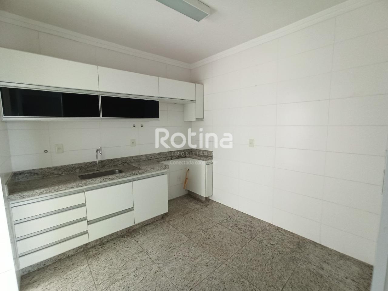 Apartamento para alugar, 3 quartos em Uberlândia no bairro Santa Mônica no valor de R$ 3.300,00 - Rotina Imobiliária: 