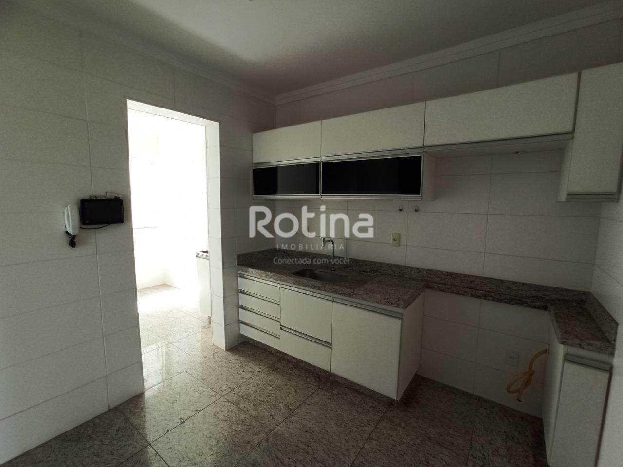 Apartamento para alugar, 3 quartos em Uberlândia no bairro Santa Mônica no valor de R$ 3.300,00 - Rotina Imobiliária: 