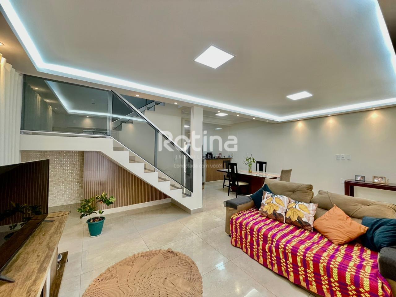 Casa à venda, 4 quartos em Uberlândia no bairro Alto Umuarama no valor de R$ 1.100.000,00 - Rotina Imobiliária: 