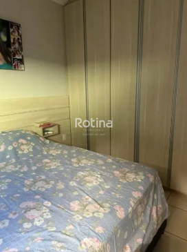 Casa à venda, 3 quartos em Uberlândia no bairro Granada no valor de R$ 850.000,00 - Rotina Imobiliária: 