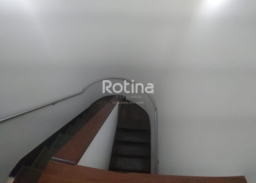 Casa à venda, 4 quartos em Uberlândia no bairro Lídice no valor de R$ 1.600.000,00 - Rotina Imobiliária: 