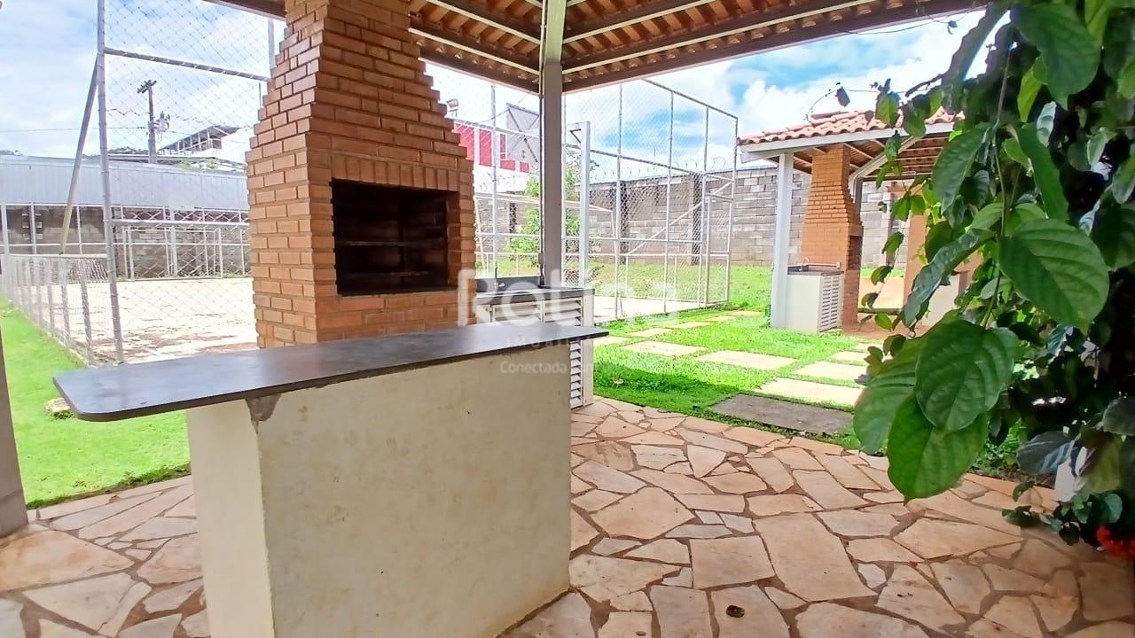Casa Condomínio Fechado para alugar, 3 quartos em Uberlândia no bairro Jardim Karaíba no valor de R$ 2.400,00 - Rotina Imobiliária: 