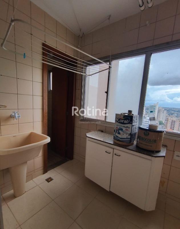 Apartamento para alugar, 3 quartos em Uberlândia no bairro Martins no valor de R$ 2.800,00 - Rotina Imobiliária: 
