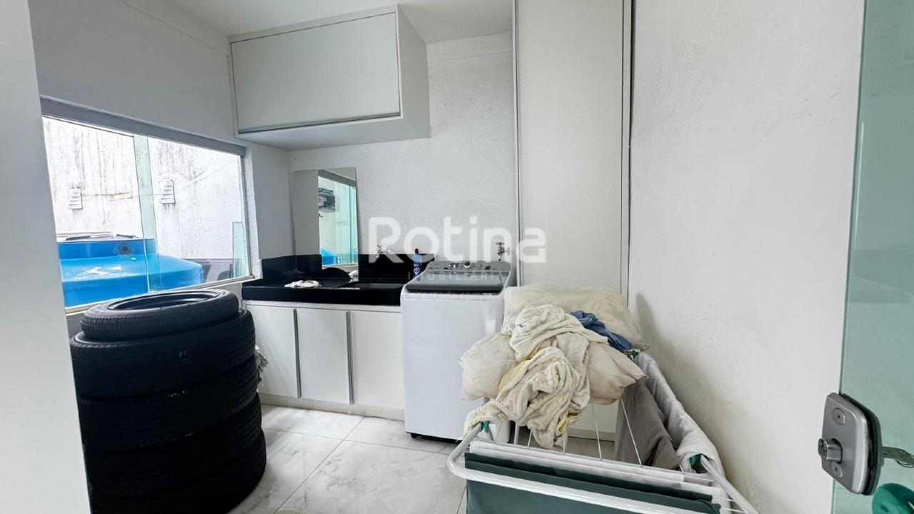 Casa à venda, 3 quartos em Uberlândia no bairro Cidade Jardim no valor de R$ 850.000,00 - Rotina Imobiliária: 