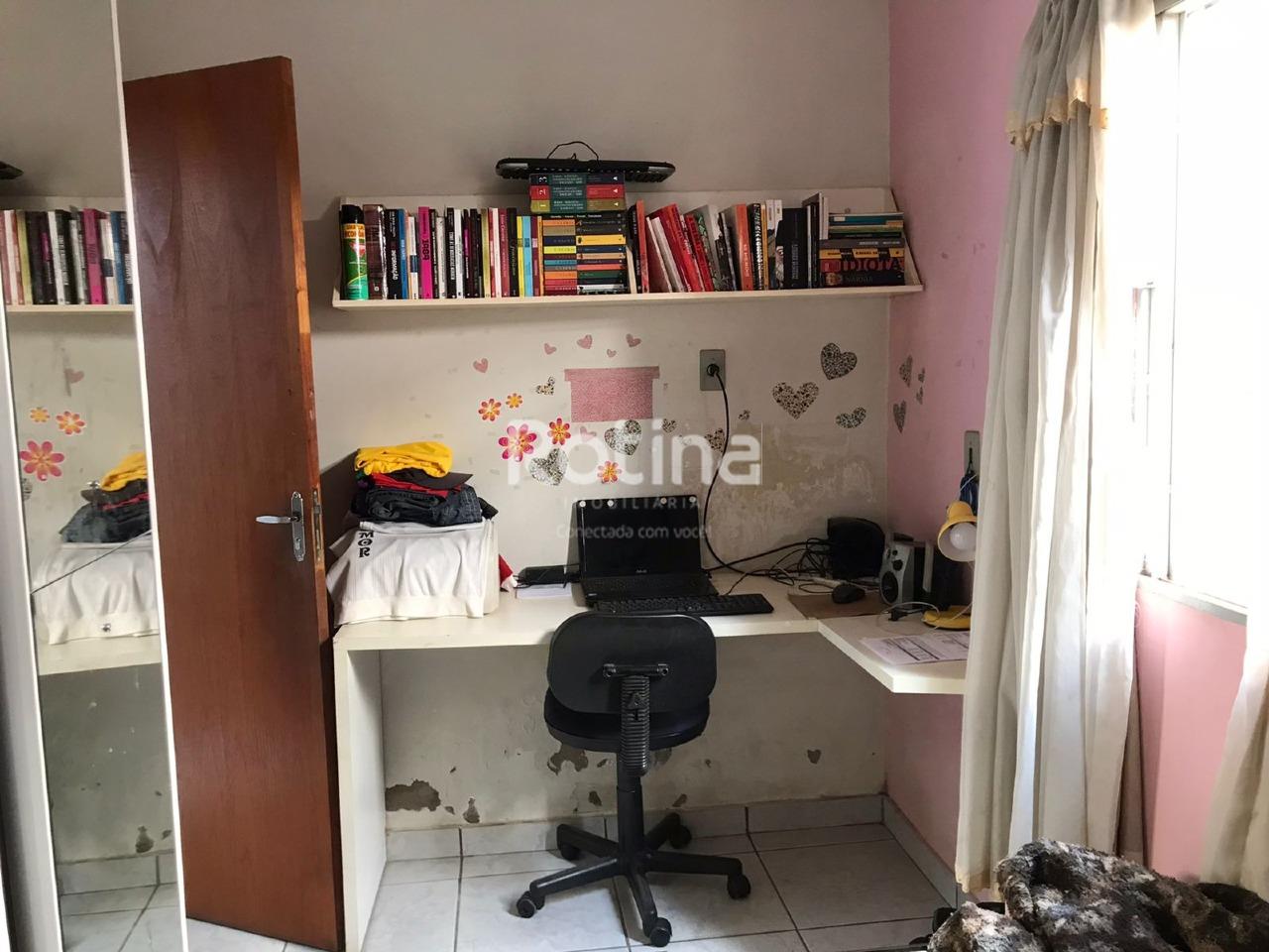Casa Comercial à venda, 3 quartos em Uberlândia no bairro Osvaldo Rezende no valor de R$ 600.000,00 - Rotina Imobiliária: 