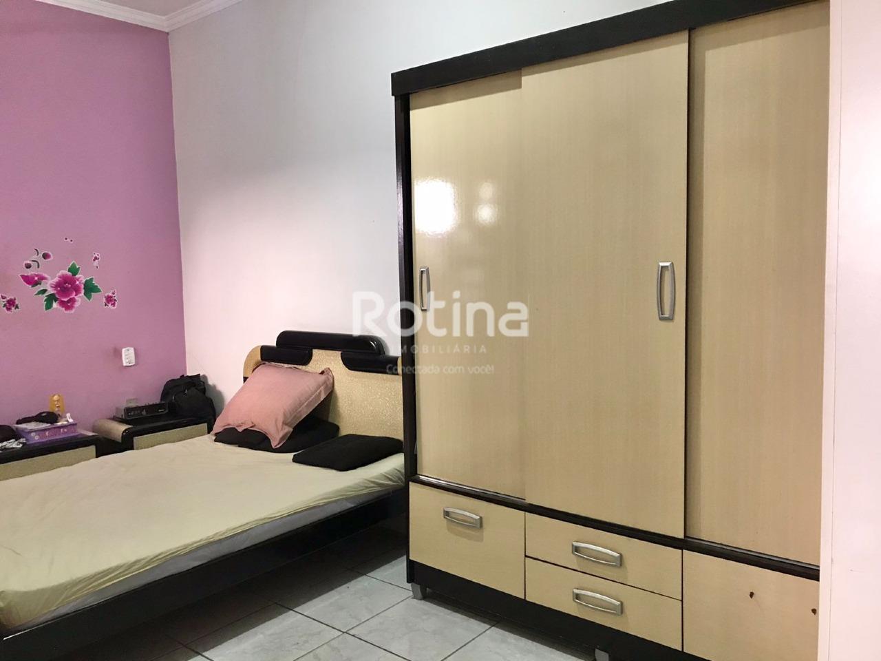 Casa Comercial à venda, 3 quartos em Uberlândia no bairro Osvaldo Rezende no valor de R$ 600.000,00 - Rotina Imobiliária: 