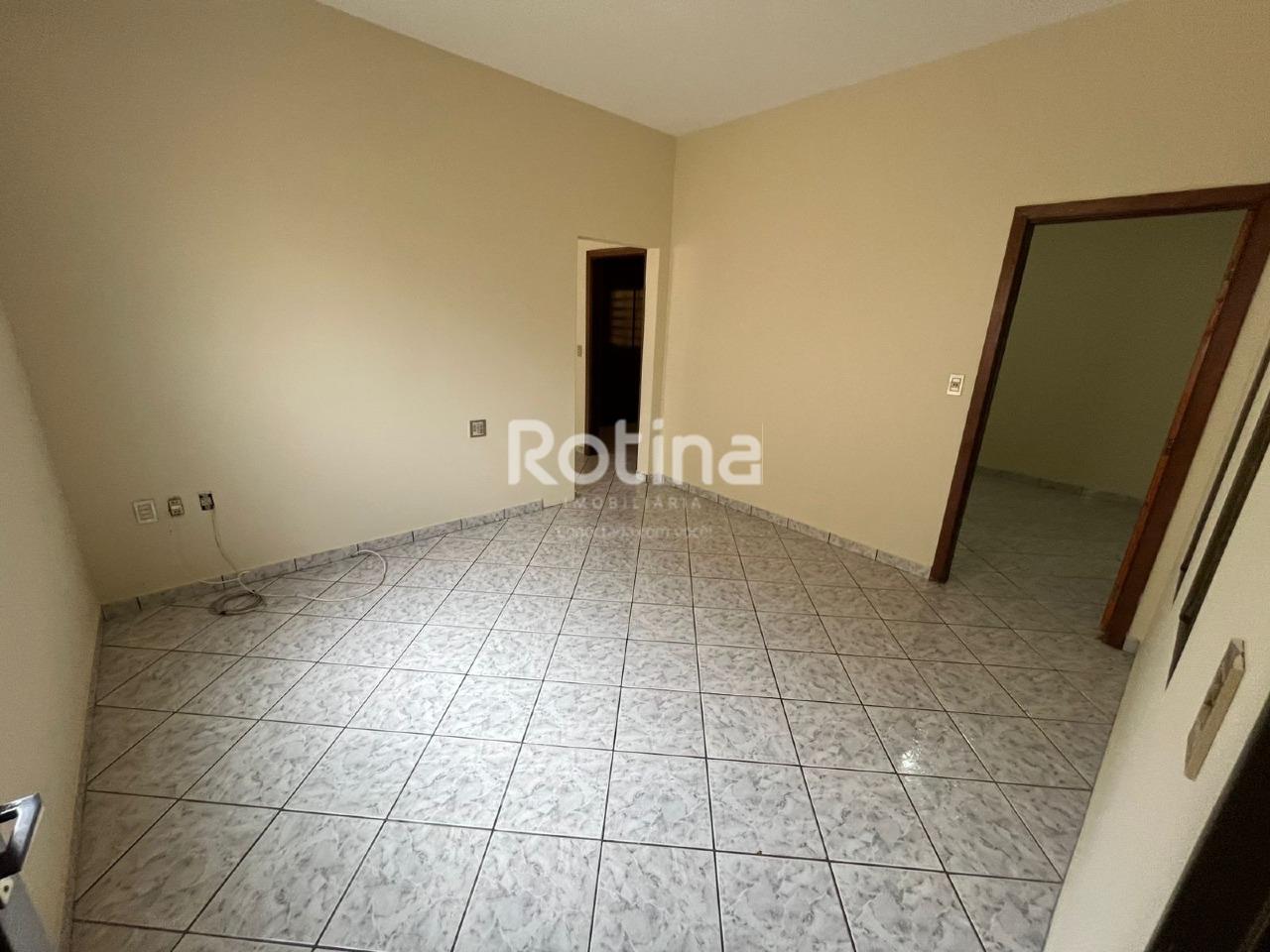Casa para alugar, 2 quartos em Uberlândia no bairro Bom Jesus no valor de R$ 2.000,00 - Rotina Imobiliária: 