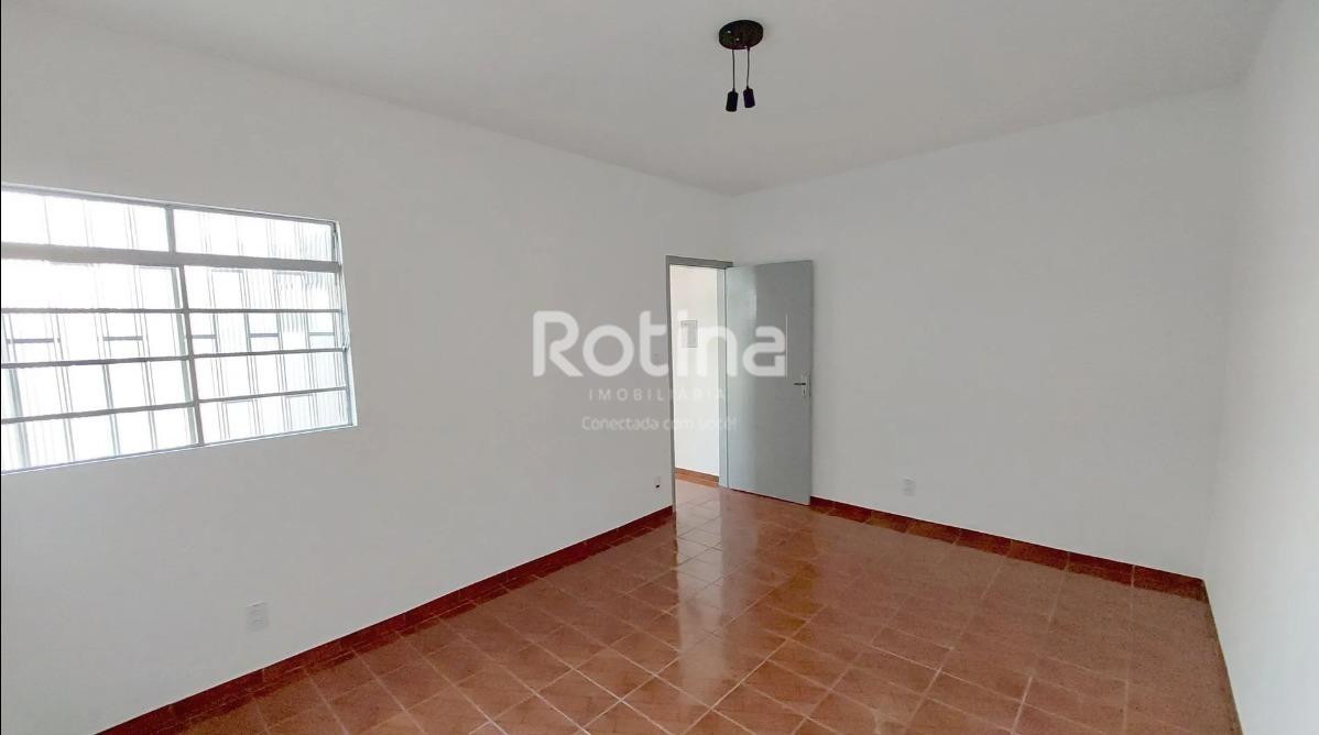 Casa para alugar, 2 quartos em Uberlândia no bairro Brasil no valor de R$ 1.277,78 - Rotina Imobiliária: 