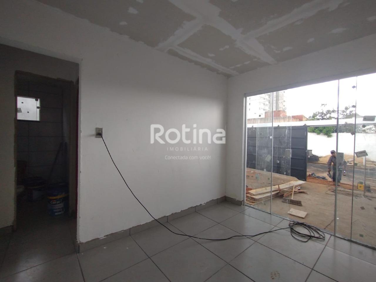 Casa para alugar, 3 quartos em Uberlândia no bairro Luizote de Freitas no valor de R$ 1.500,00 - Rotina Imobiliária: 