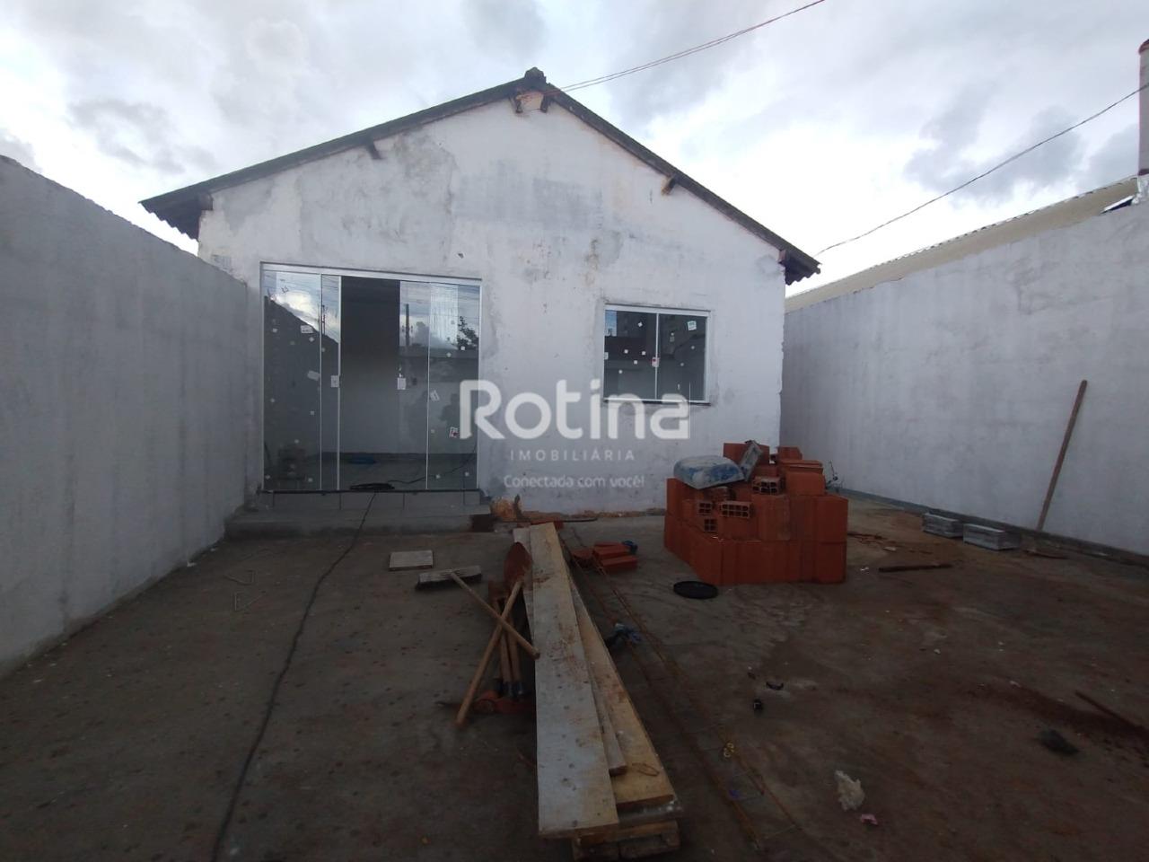 Casa para alugar, 3 quartos em Uberlândia no bairro Luizote de Freitas no valor de R$ 1.500,00 - Rotina Imobiliária: 