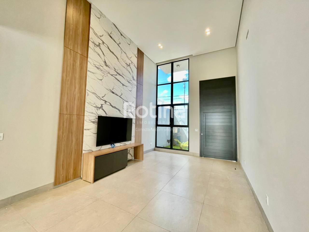 Casa para alugar, 3 quartos em Uberlândia no bairro Granada no valor de R$ 9.500,00 - Rotina Imobiliária: 