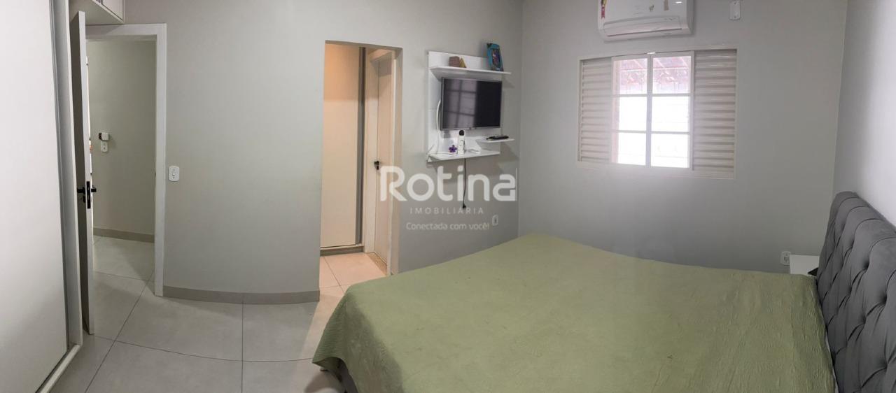 Casa à venda, 3 quartos em Uberlândia no bairro Santa Mônica no valor de R$ 950.000,00 - Rotina Imobiliária: 