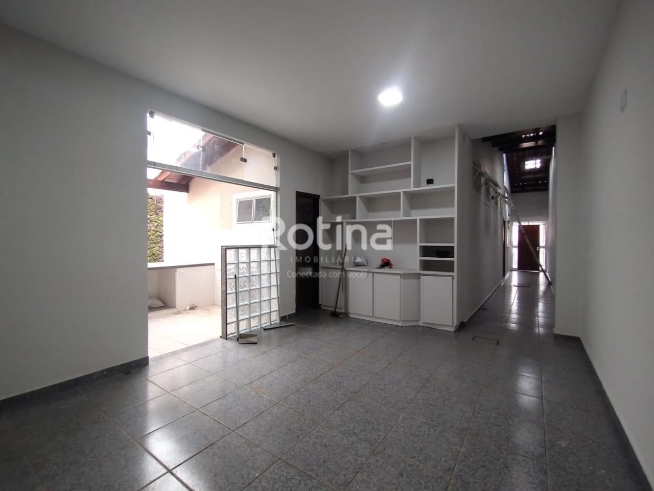 Casa para alugar, 4 quartos em Uberlândia no bairro Lídice no valor de R$ 4.400,00 - Rotina Imobiliária: 