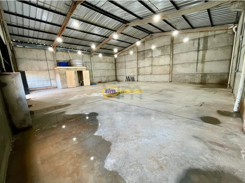 Barracão para aluguel no Santos Dumont: 