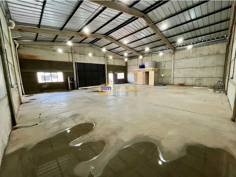 Barracão para aluguel no Santos Dumont: 