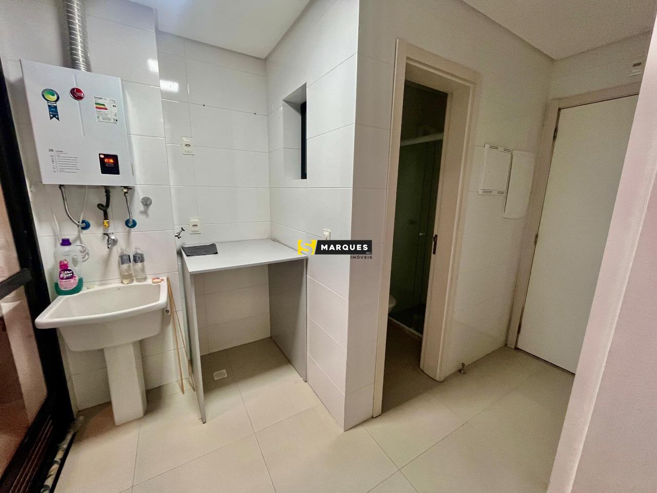 Apartamento com 3 Dormitórios para alugar, 120 m² por R$ 6.000,00 Apartamento com 3 Dormitórios para alugar, 120 m² por R$ 6.000,00