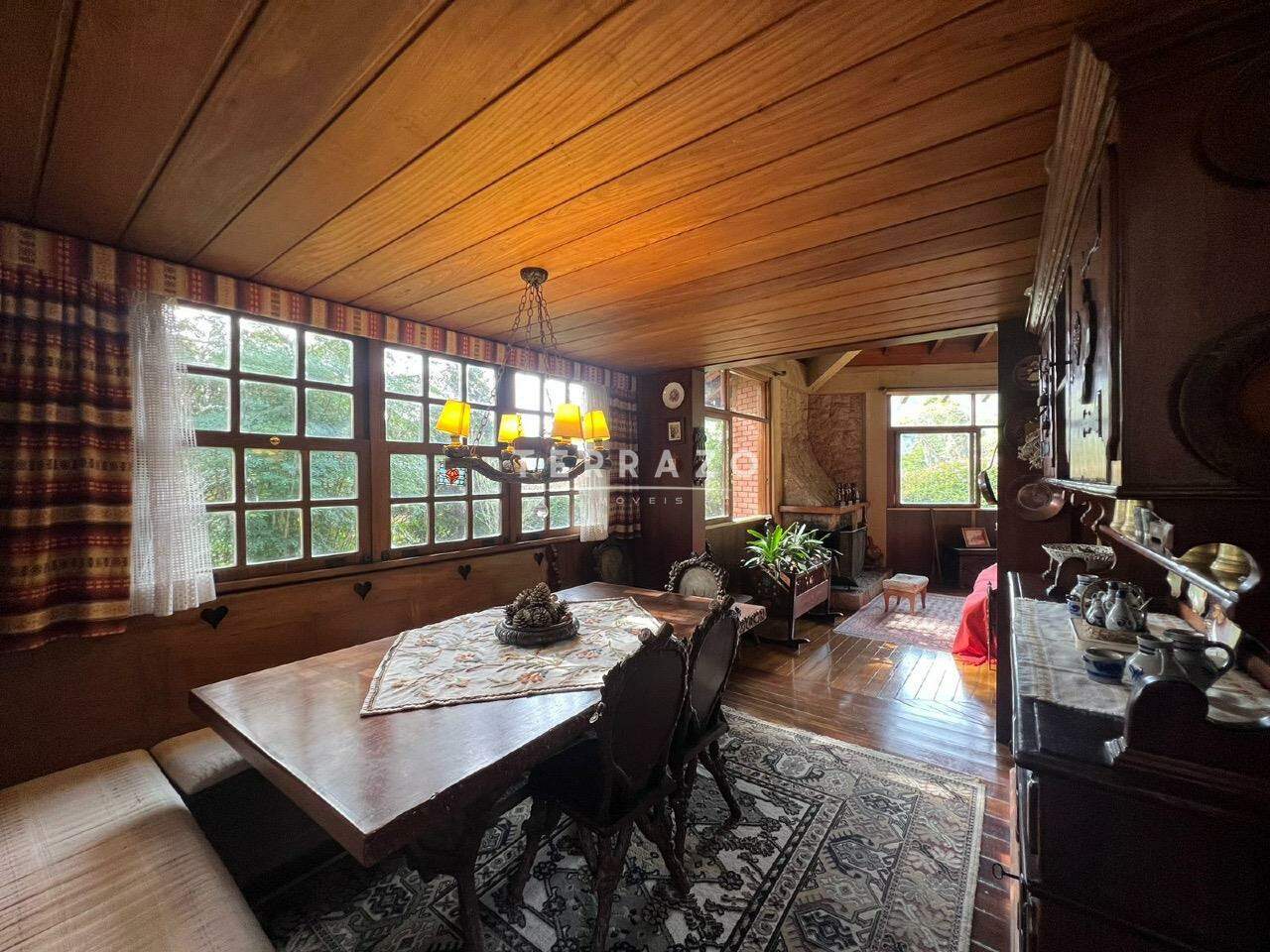 Casa à venda no Iucas: 