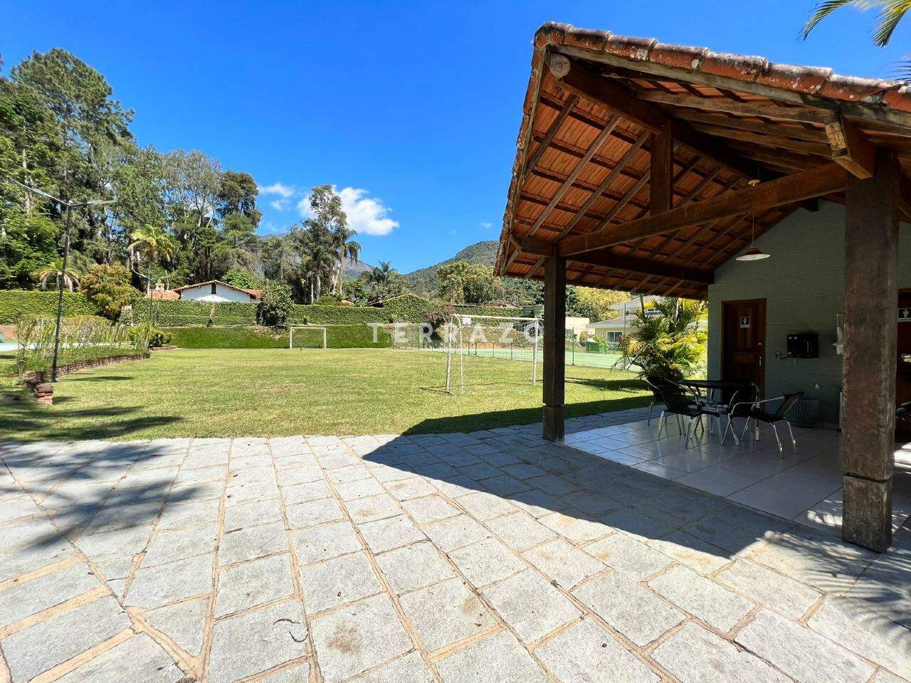 Terreno à venda no Quebra Frascos: 