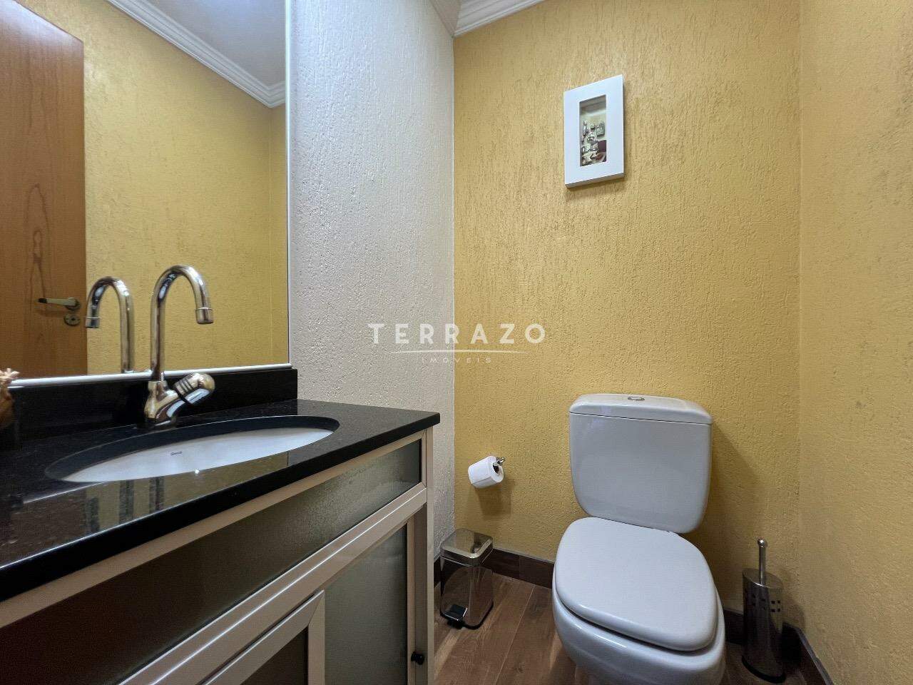 Casa em Condomínio à venda no Granja Guarani: 