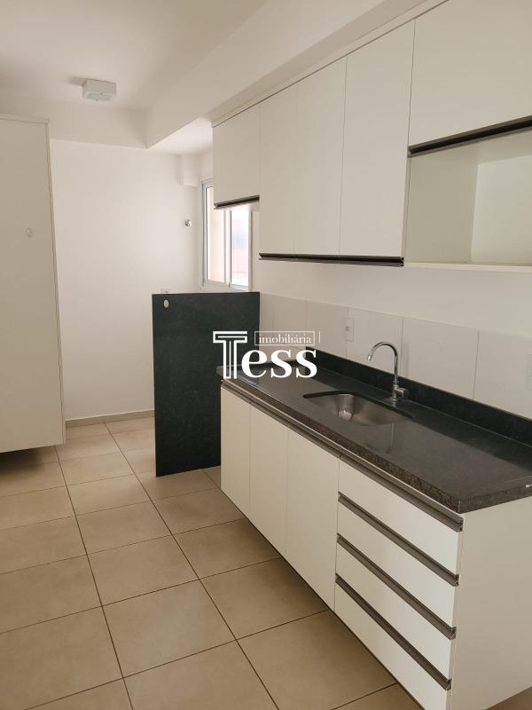 Apartamento com 3 quartos para aluguel, 80m² — foto 6 de 20