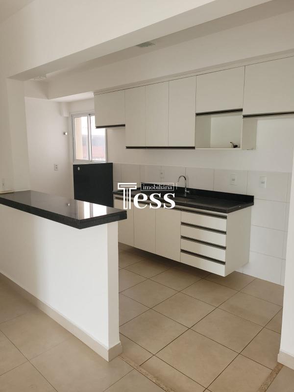 Apartamento com 3 quartos para aluguel, 80m² — foto 5 de 20
